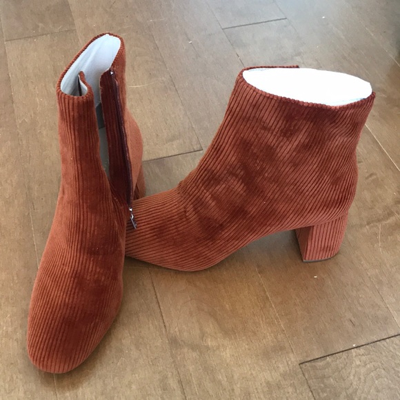 Loeffler Randall Cooper boot NWT - Picture 3 of 3